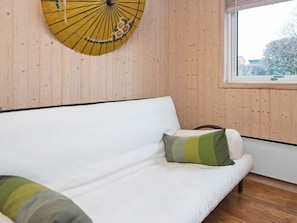 2 bedrooms, cribs/infant beds