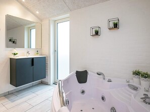 5 bedrooms, cots/infant beds - Delightful Holiday Home in Vestervig With Terrace (Vestervig)