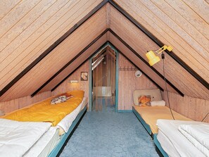 2 Schlafzimmer, Babybetten