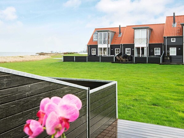 Hus | Utsikt mot vattnet