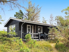 Exterior - Comfortable Holiday Home in Jutland With Limfjord Views (Logstor)