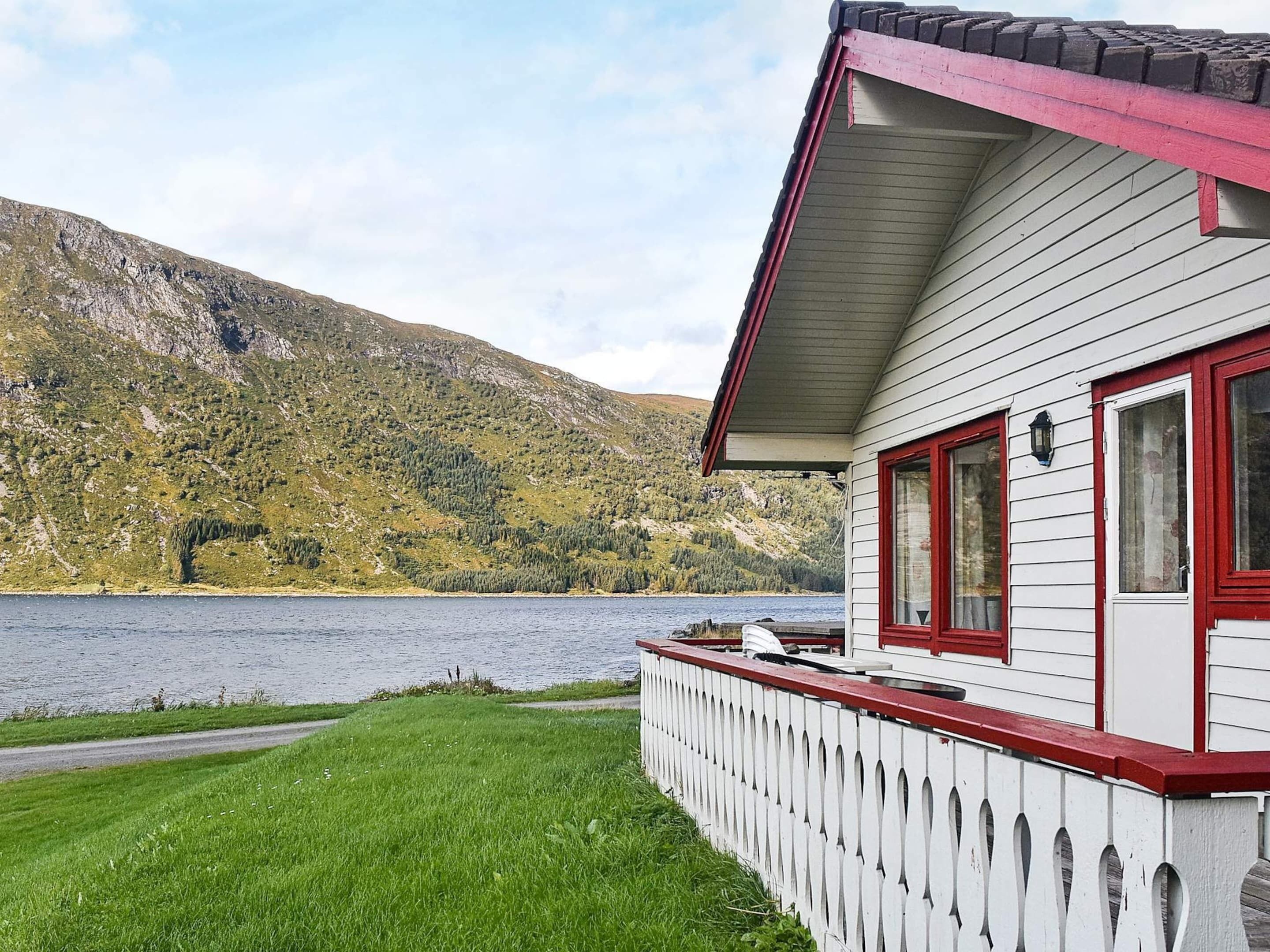 House | Lake view