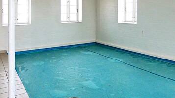 Hus | Pool | Indendørs pool, udendørs pool