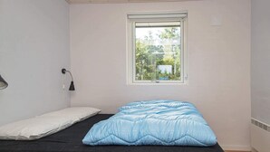 Unclassified image, 2 of 20, button - 6 Person Holiday Home in Henne (Henne)