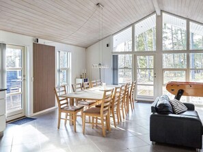 Dining - Modern Holiday Home in Zealand with Hot Tub (Hojby)