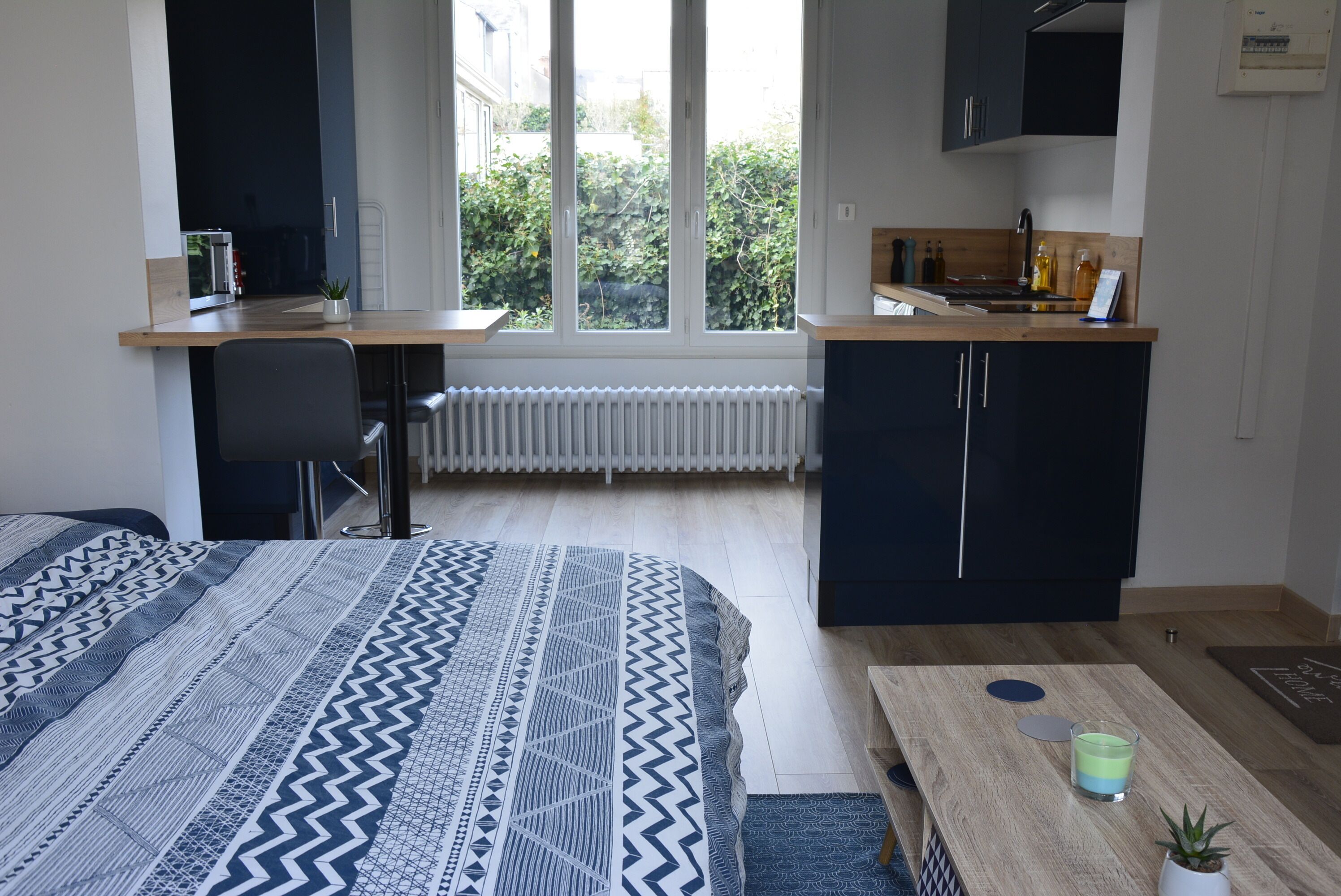 1 chambre, bureau, fer et planche à repasser, Wi-Fi