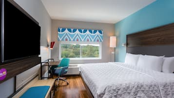 Desk, blackout curtains, iron/ironing board, free WiFi