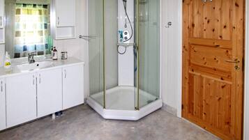 House | Bathroom
