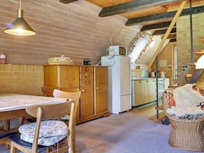 House | Dining