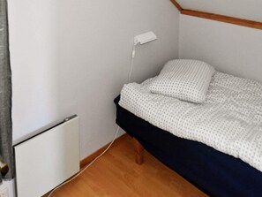 1 bedroom, individually furnished