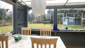 Luokittelematon kuva, 5 kautta 15, painike