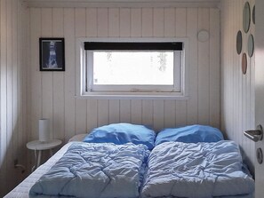3 bedrooms, individually furnished, cribs/infant beds