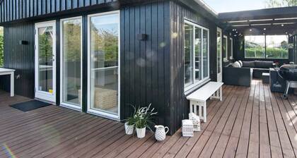 6 Person Holiday Home in Odder-by Traum