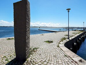 Beach - 6 Person Holiday Home in Lysekil (Lysekil)