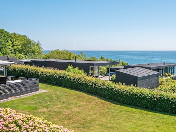 House | Water view - 5 Person Holiday Home in Juelsminde-by Traum (Horsens)
