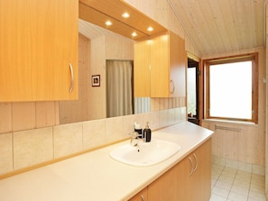 House | Bathroom