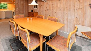 House | Dining - Bright Holiday Home in Jutland near Lake (Ansager)