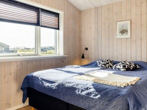 House | 4 bedrooms - 8 Person Holiday Home in Lokken-by Traum (Lokken)