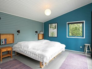 2 Schlafzimmer, Babybetten