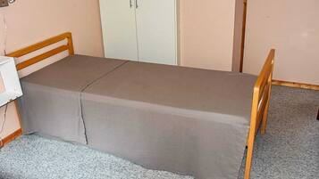 4 bedrooms, individually furnished