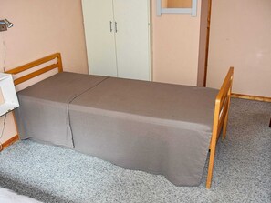 House | 4 bedrooms, individually furnished