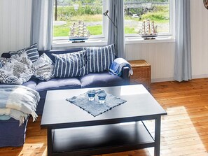 House | Living area - 8 Person Holiday Home in Sandstad (Hitra)