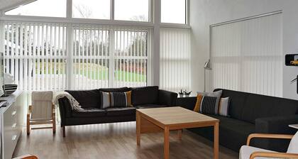 10 Person Holiday Home in Hadsund-by Traum