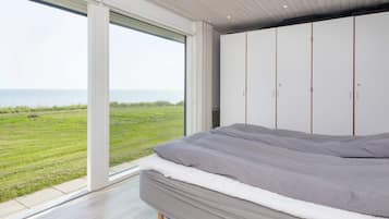 3 bedrooms