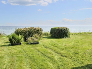 House | Water view