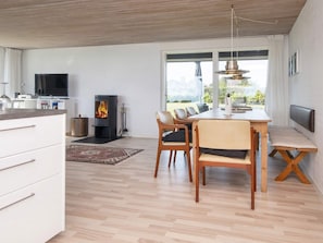 House | Dining - 6 Person Holiday Home in Odder (Odder)