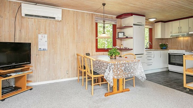 Unclassified image, 1 of 15, button - Attractive Holiday Home in Løgstør With Garden Furniture (Logstor)