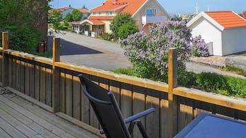 House | Water view