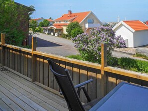 House | Water view - 3 Person Holiday Home in Ronnang (Roennaeng)