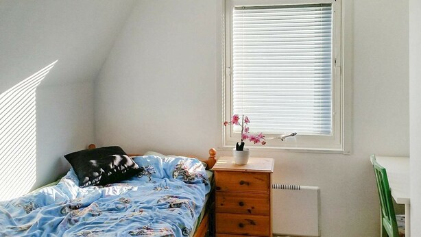 3 bedrooms, individually furnished - 5 Person Holiday Home in Smålandsstenar (Smalandsstenar)
