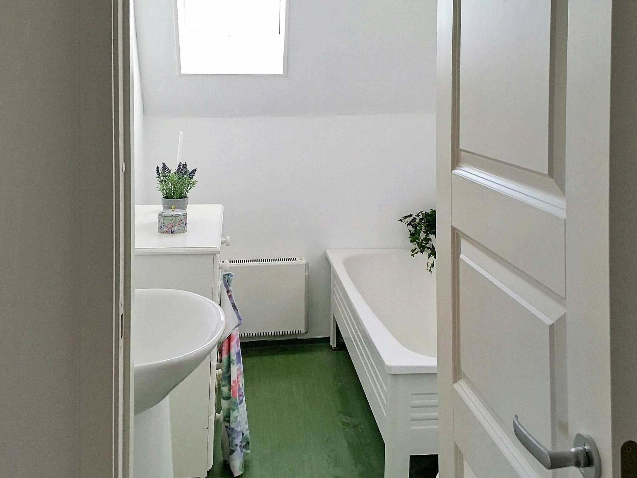 House | Bathroom