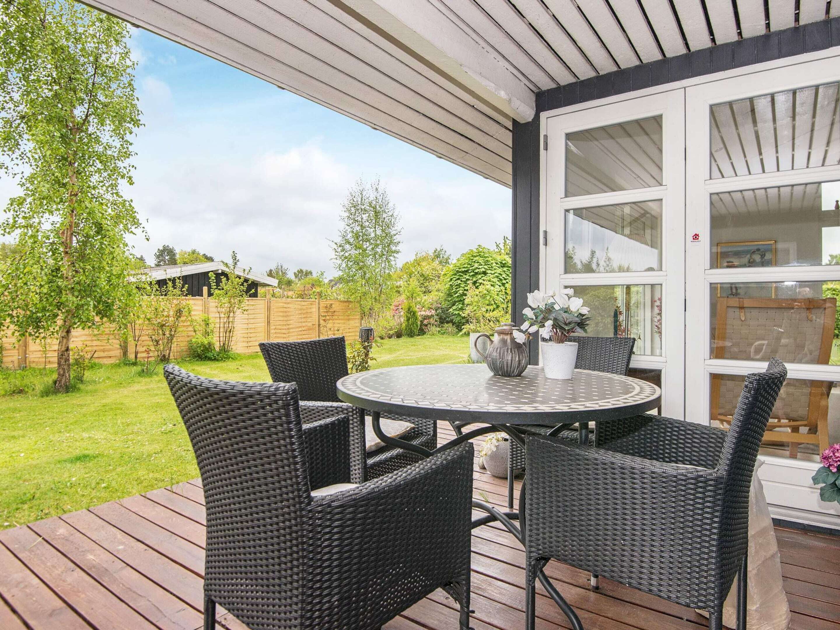 House | Outdoor dining