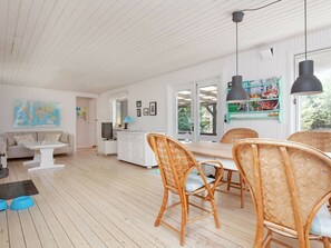 Dining - Modern Holiday Home in Vig Lyng With Garden (Vig)