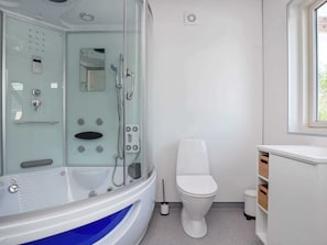 House | Bathroom