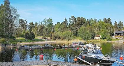 4 Person Holiday Home in Ljusterö