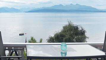House | Outdoor dining