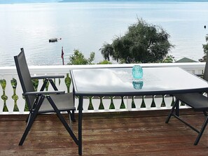 House | Lake view