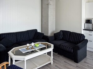 Apartment | Living area - 4 Star Holiday Home in Onarheim (Tysnes)