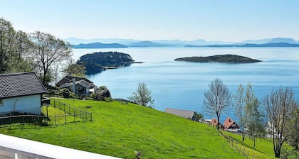 6 Person Holiday Home in Onarheim