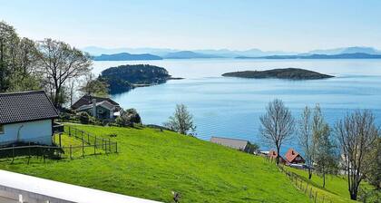 6 Person Holiday Home in Onarheim