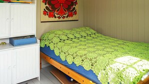 2 Schlafzimmer, individuell eingerichtet