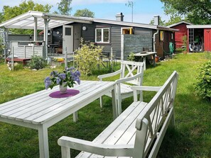 Exterior - 6 Person Holiday Home in Hagby (Vassmolösa)