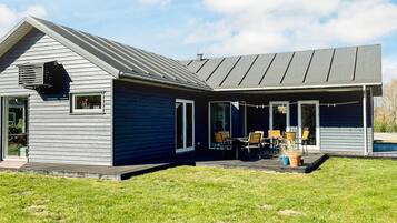 House | Bahagian luar