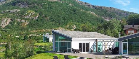 House | Exterior