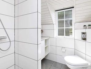 House | Bathroom