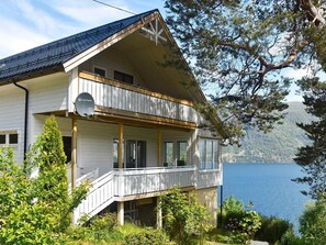 Exterior - 10 Person Holiday Home in Folkestad (Volda)